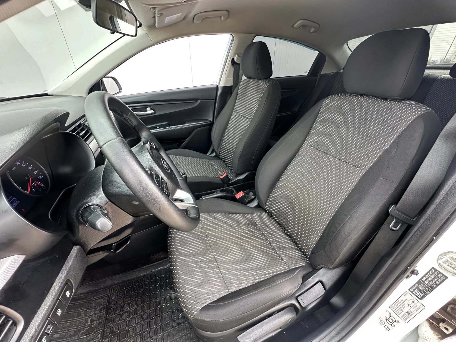 Kia Rio, 2017г, передний привод, механика