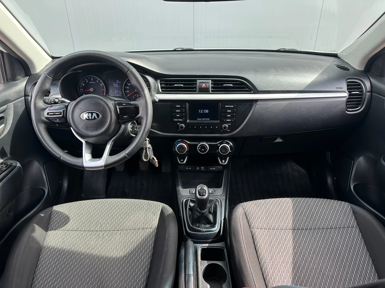 Kia Rio, 2017г, передний привод, механика