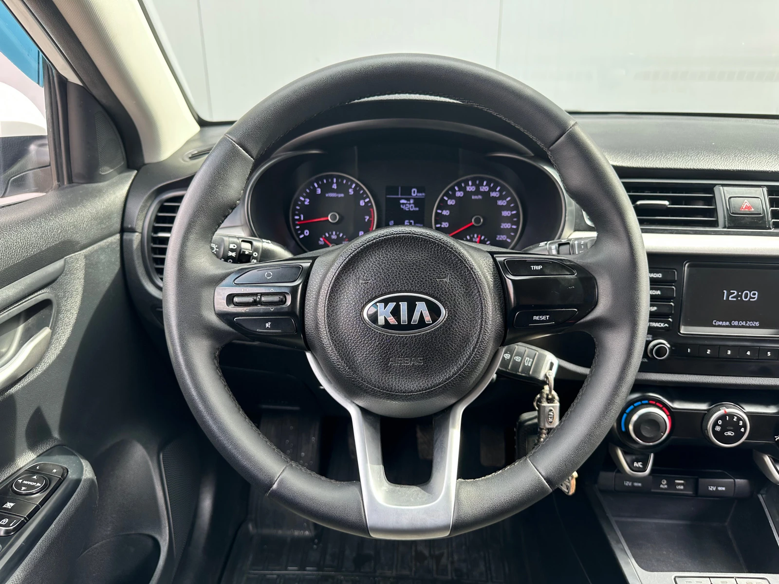 Kia Rio, 2017г, передний привод, механика