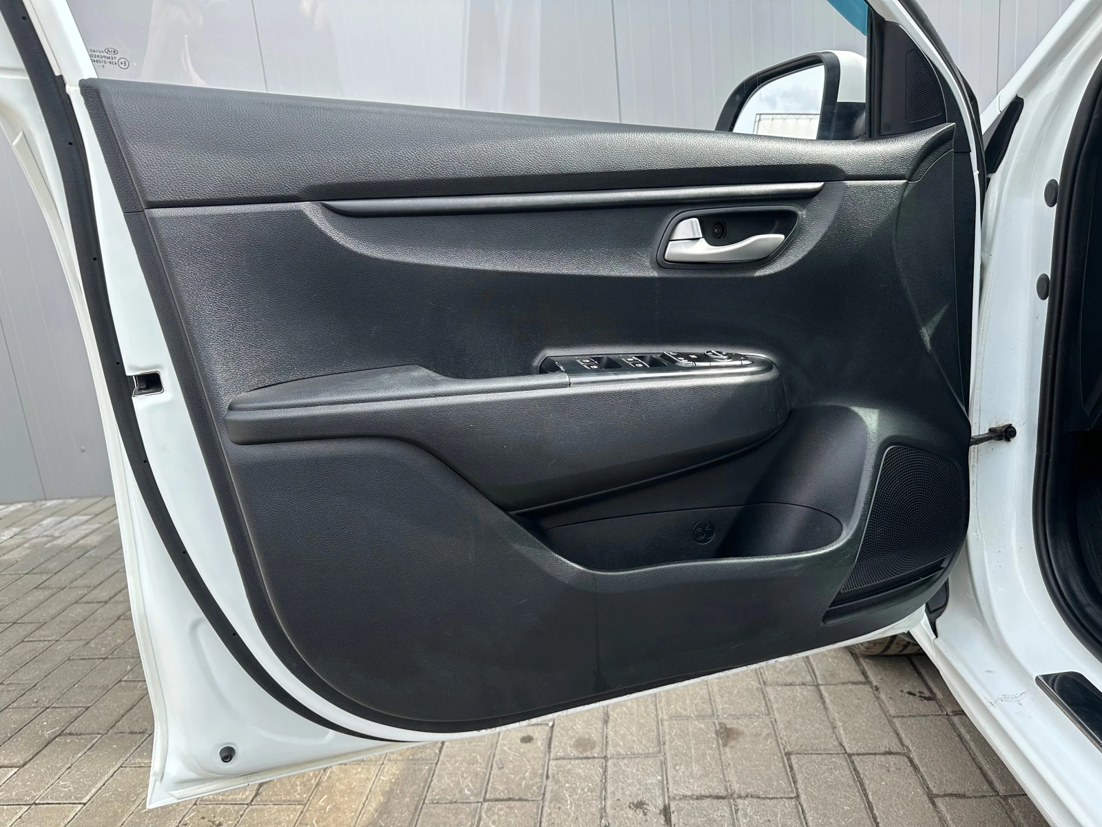 Kia Rio, 2017г, передний привод, механика