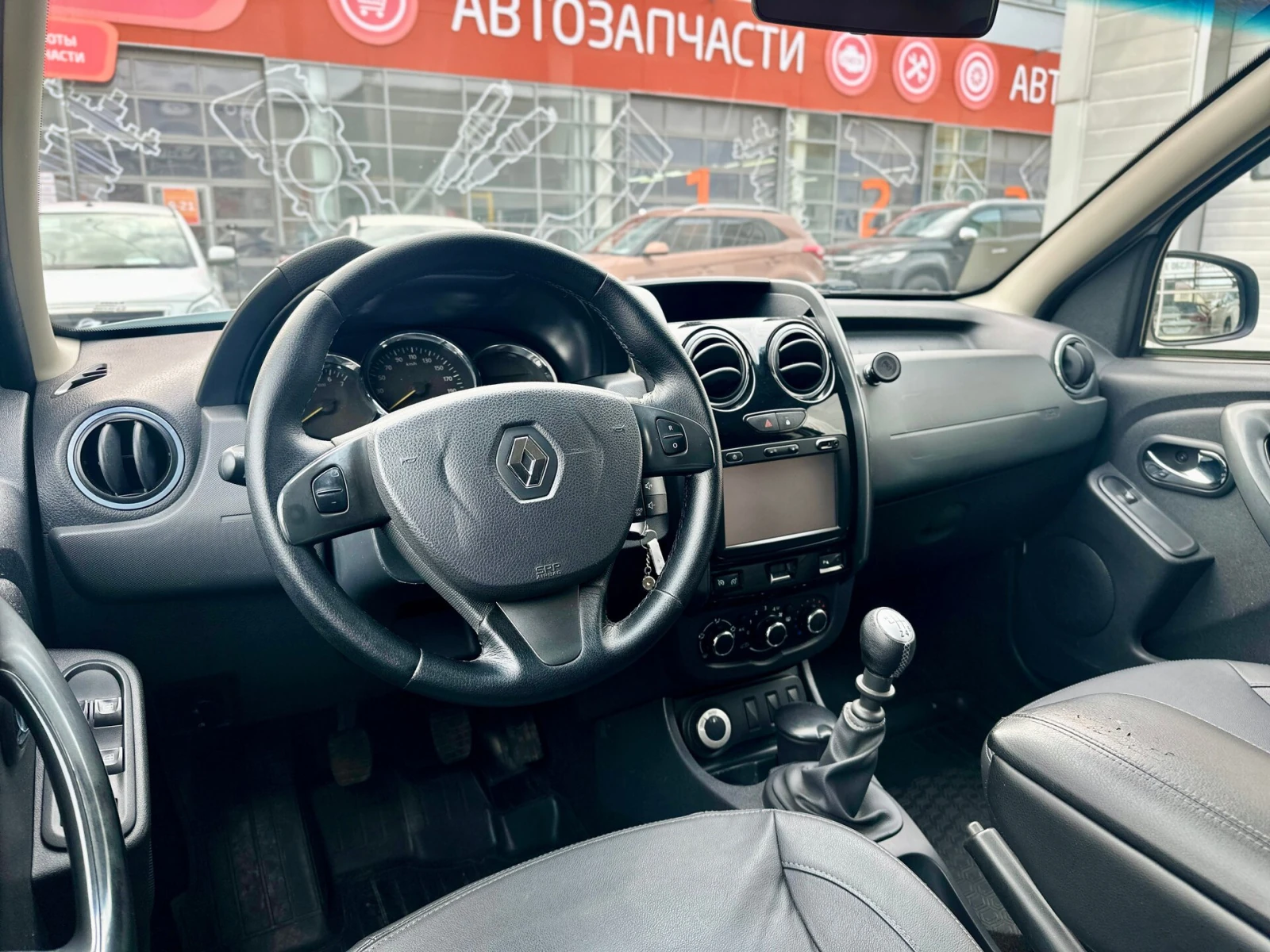 Renault Duster, 2018г, полный привод, механика