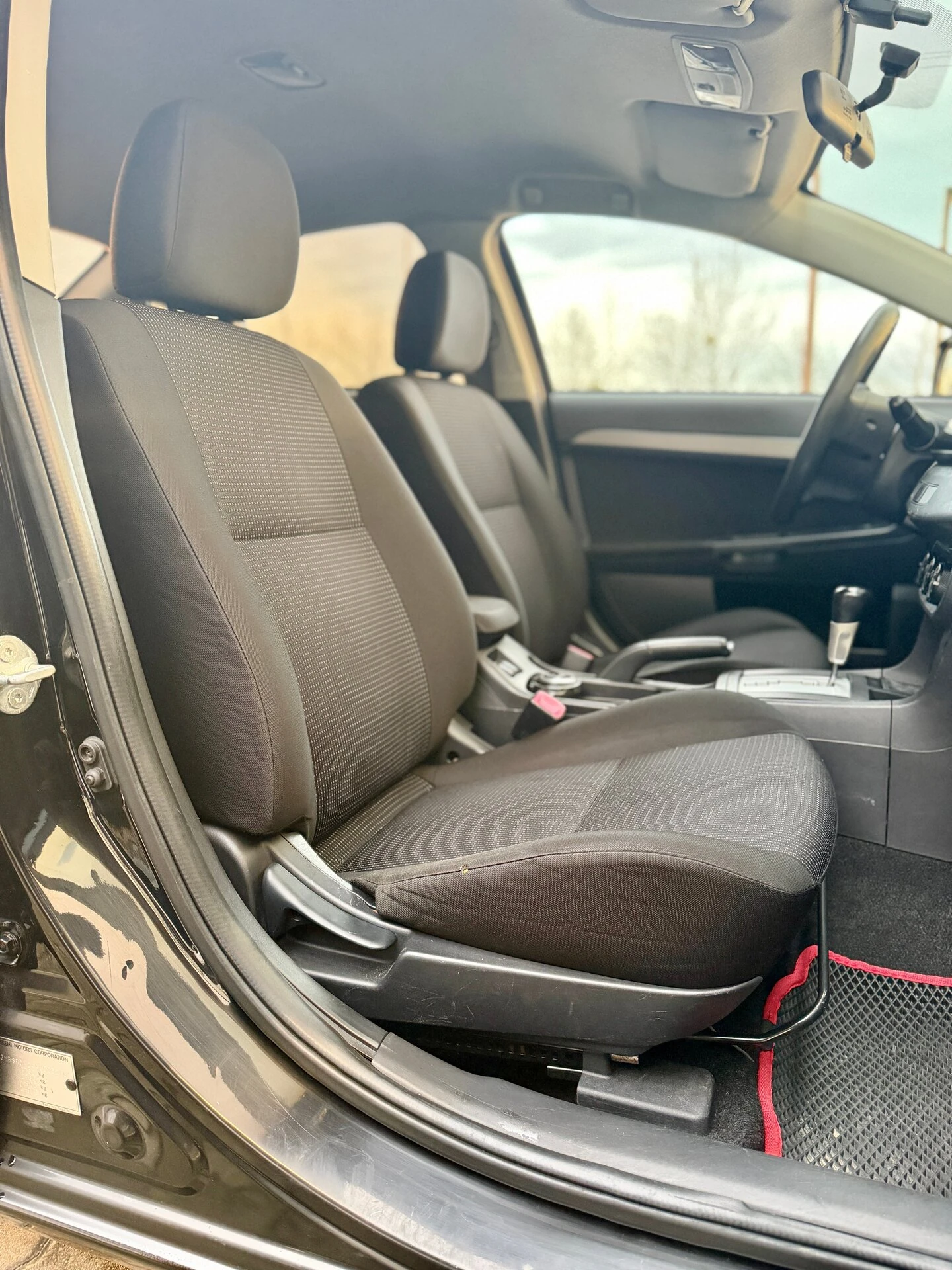Mitsubishi Lancer, 2010г, передний привод, автомат