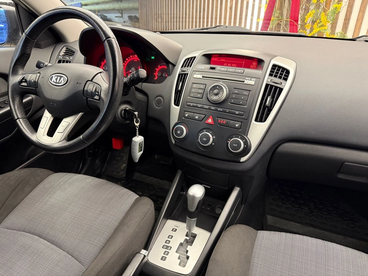 Kia Ceed, 2012г, передний привод, автомат