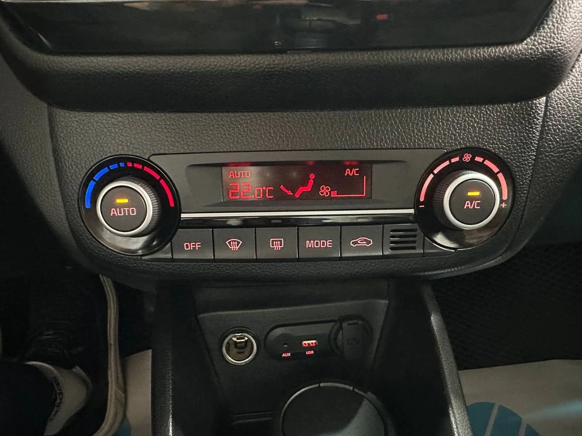 Kia Rio, 2016г, передний привод, механика