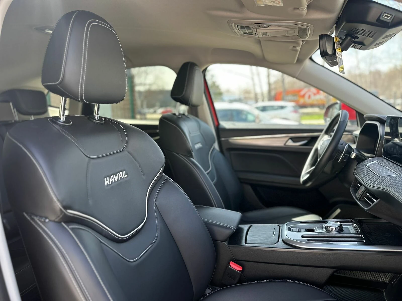 Haval Jolion, 2023г, передний привод, робот