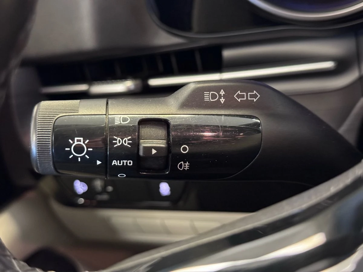 Kia Carnival, 2021г, передний привод, автомат