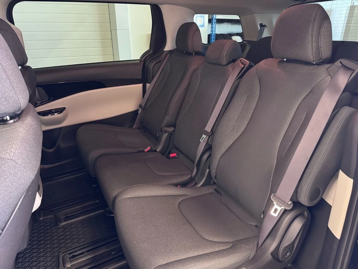 Kia Carnival, 2021г, передний привод, автомат