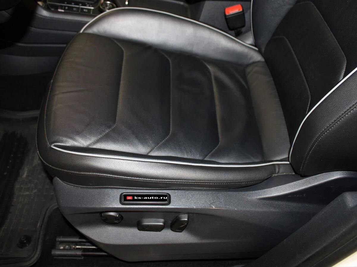 Volkswagen Tiguan, 2019г, передний привод, автомат