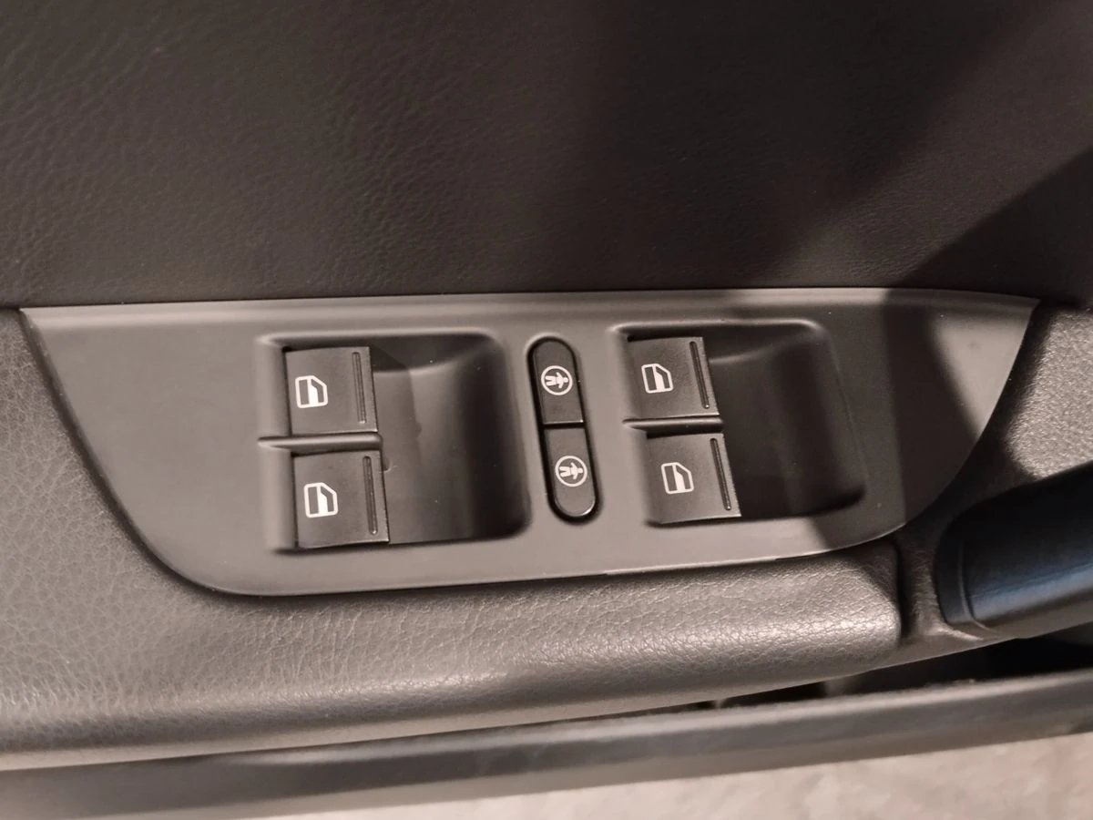 Volkswagen Touareg, 2013г, полный привод, автомат