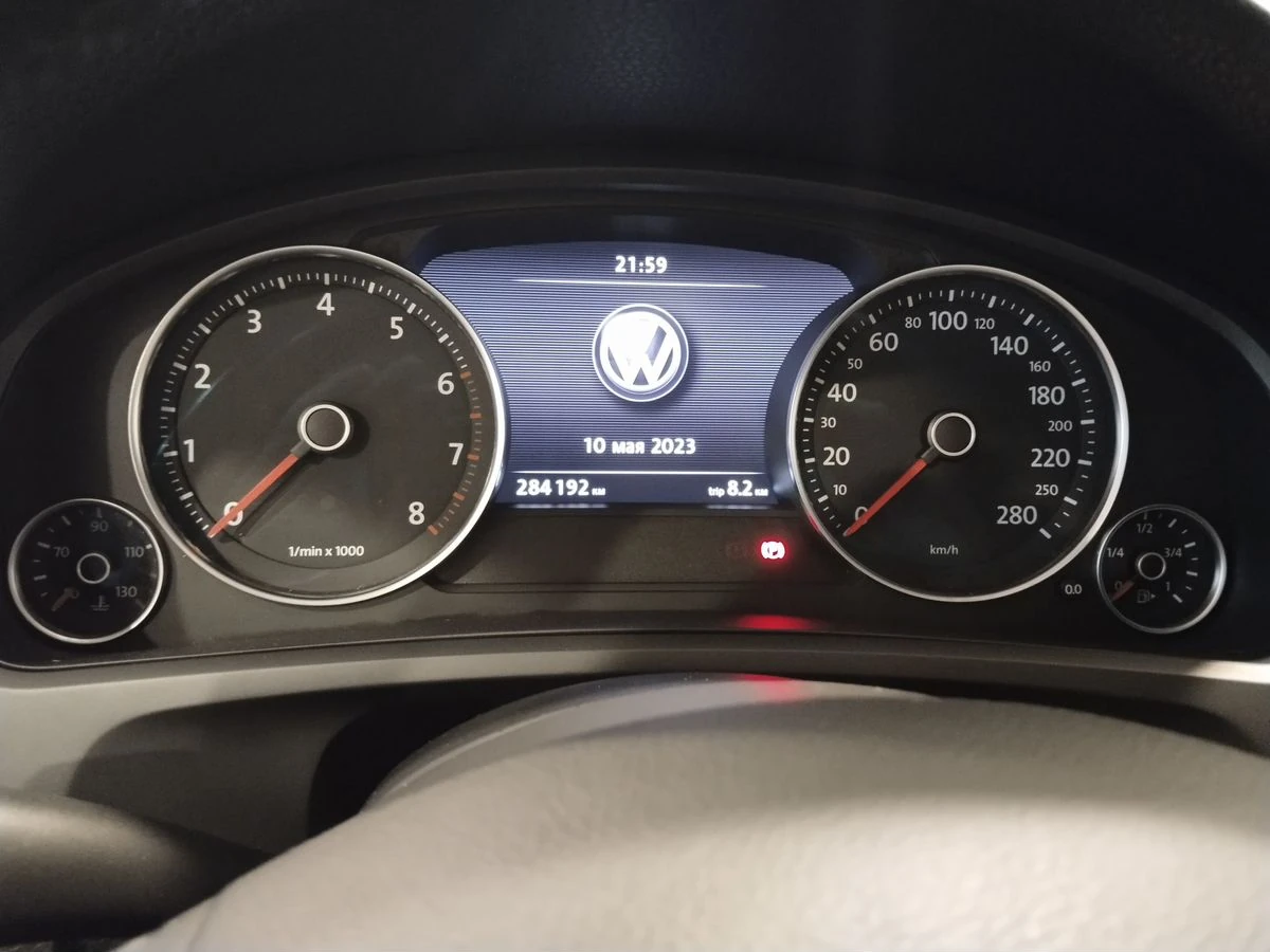 Volkswagen Touareg, 2013г, полный привод, автомат