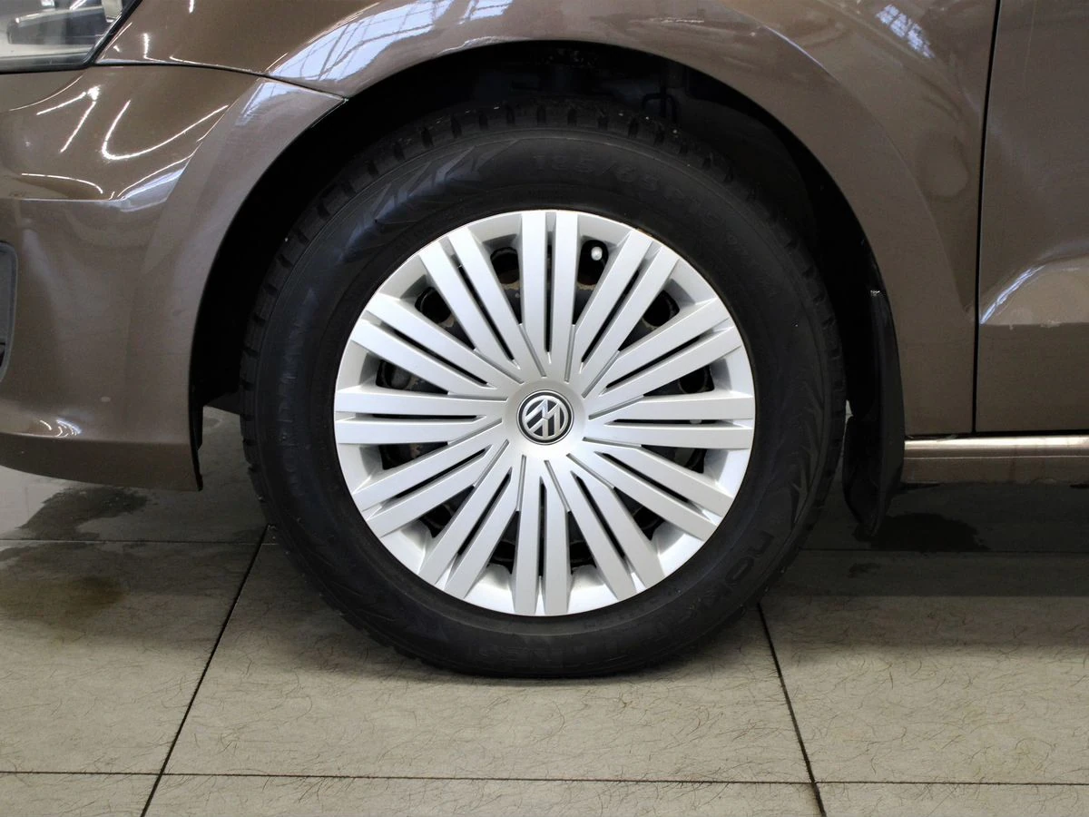 Volkswagen Polo, 2018г, передний привод, механика