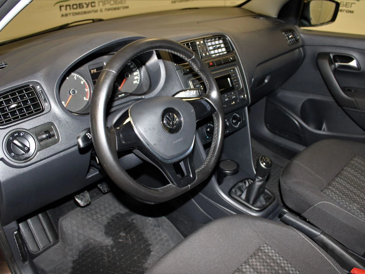 Volkswagen Polo, 2018г, передний привод, механика