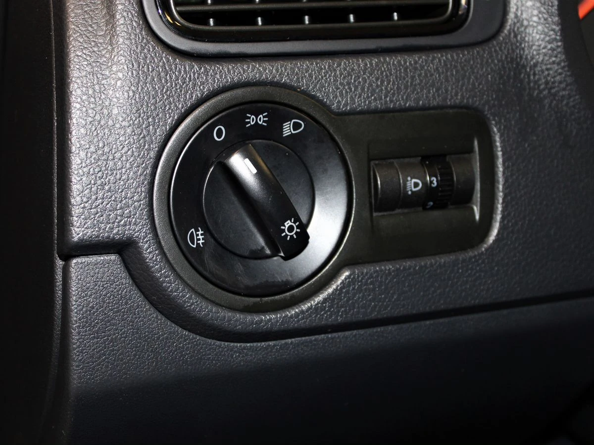 Volkswagen Polo, 2018г, передний привод, механика