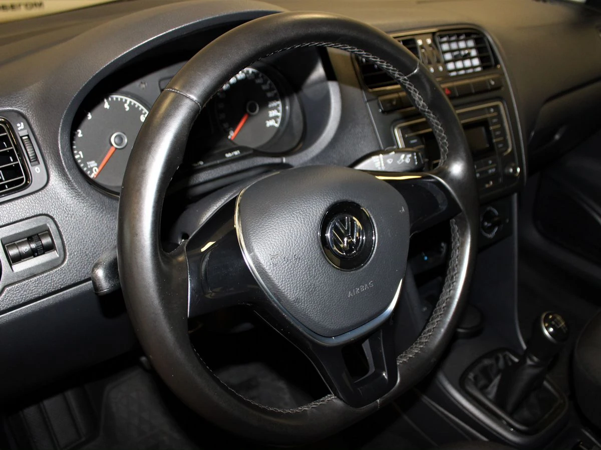 Volkswagen Polo, 2018г, передний привод, механика