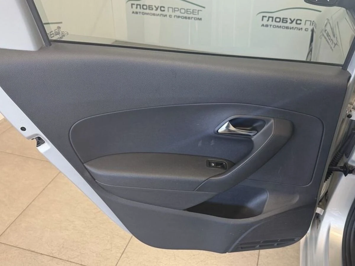 Volkswagen Polo, 2012г, передний привод, механика