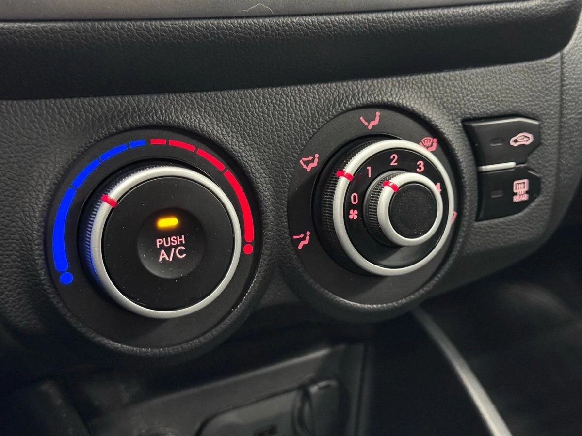 Kia Rio, 2013г, передний привод, механика