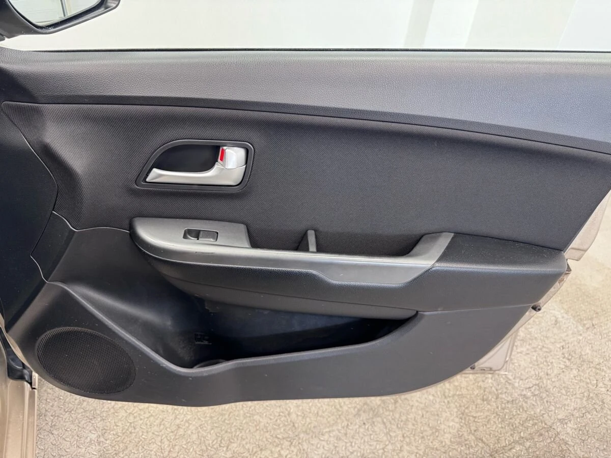 Kia Rio, 2013г, передний привод, механика