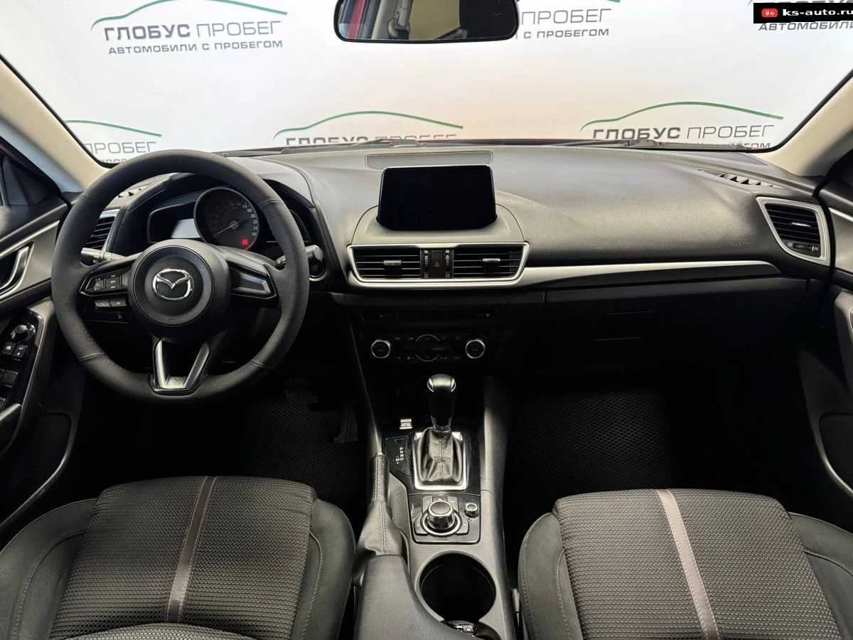 Mazda 3, 2018г, передний привод, автомат