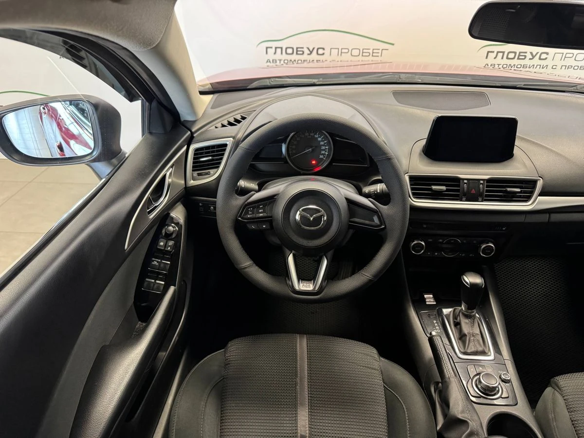 Mazda 3, 2018г, передний привод, автомат