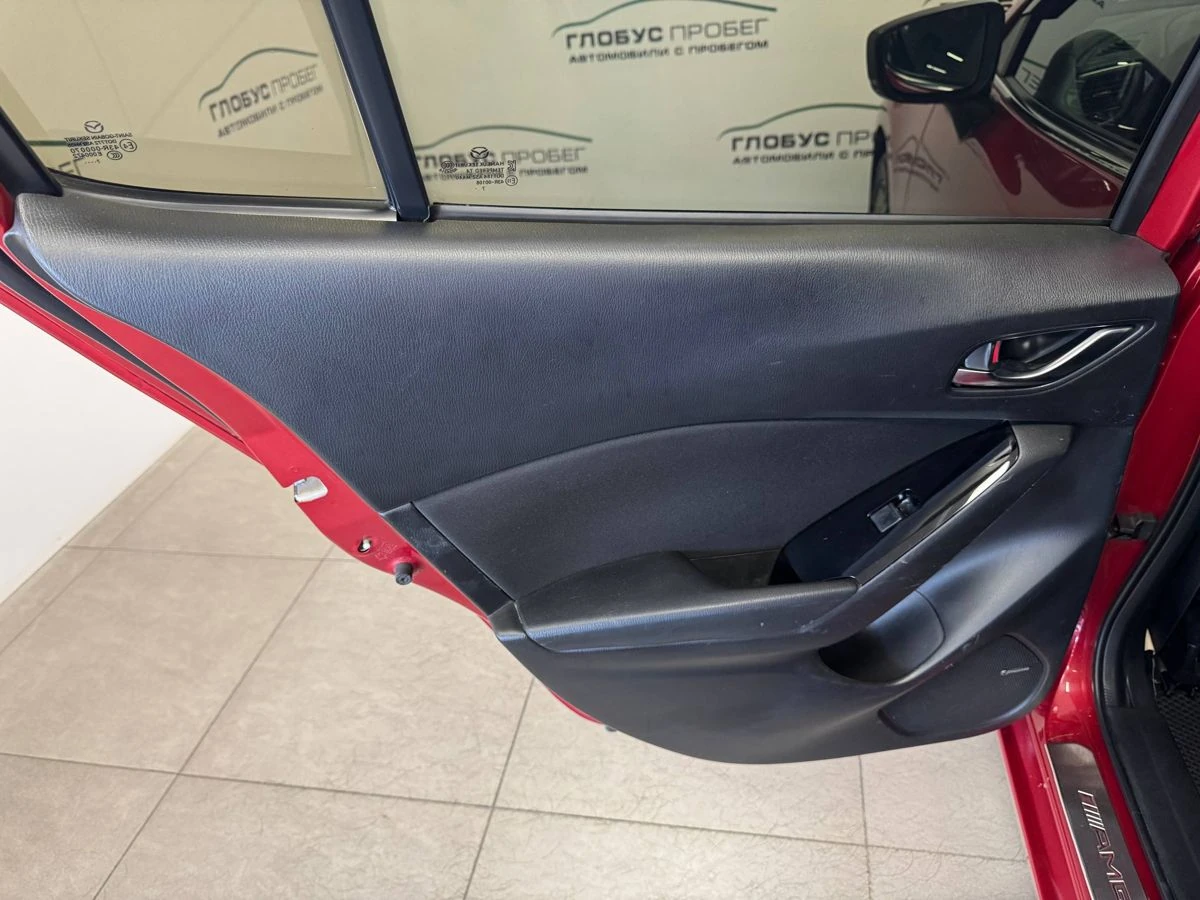 Mazda 3, 2018г, передний привод, автомат