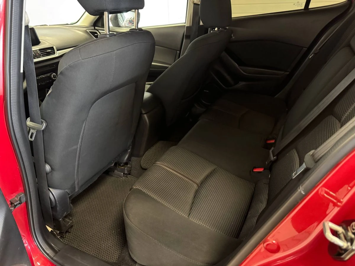 Mazda 3, 2018г, передний привод, автомат