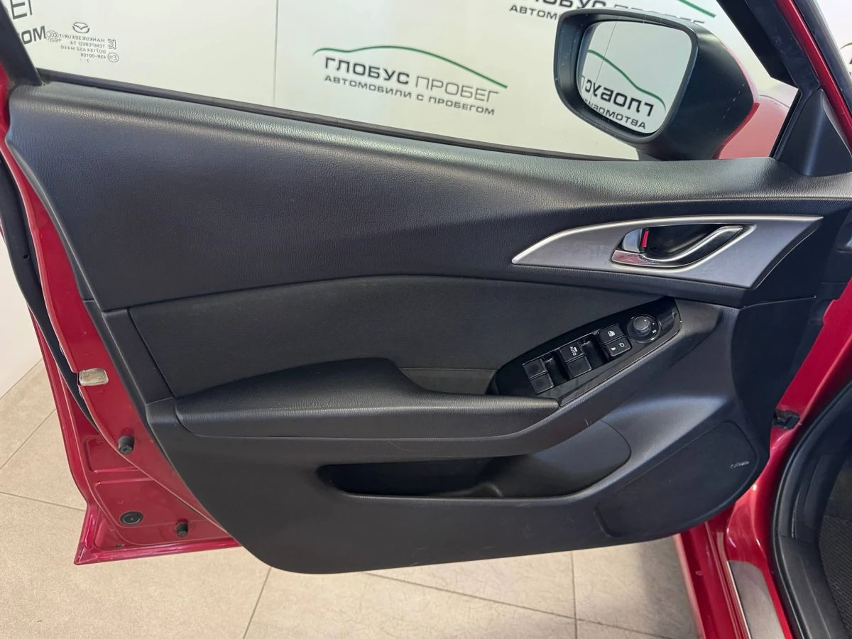 Mazda 3, 2018г, передний привод, автомат