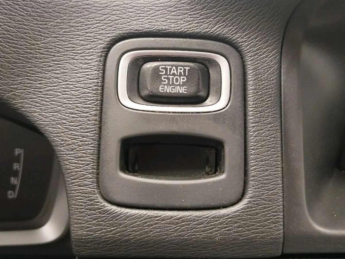 Volvo XC70, 2014г, передний привод, автомат