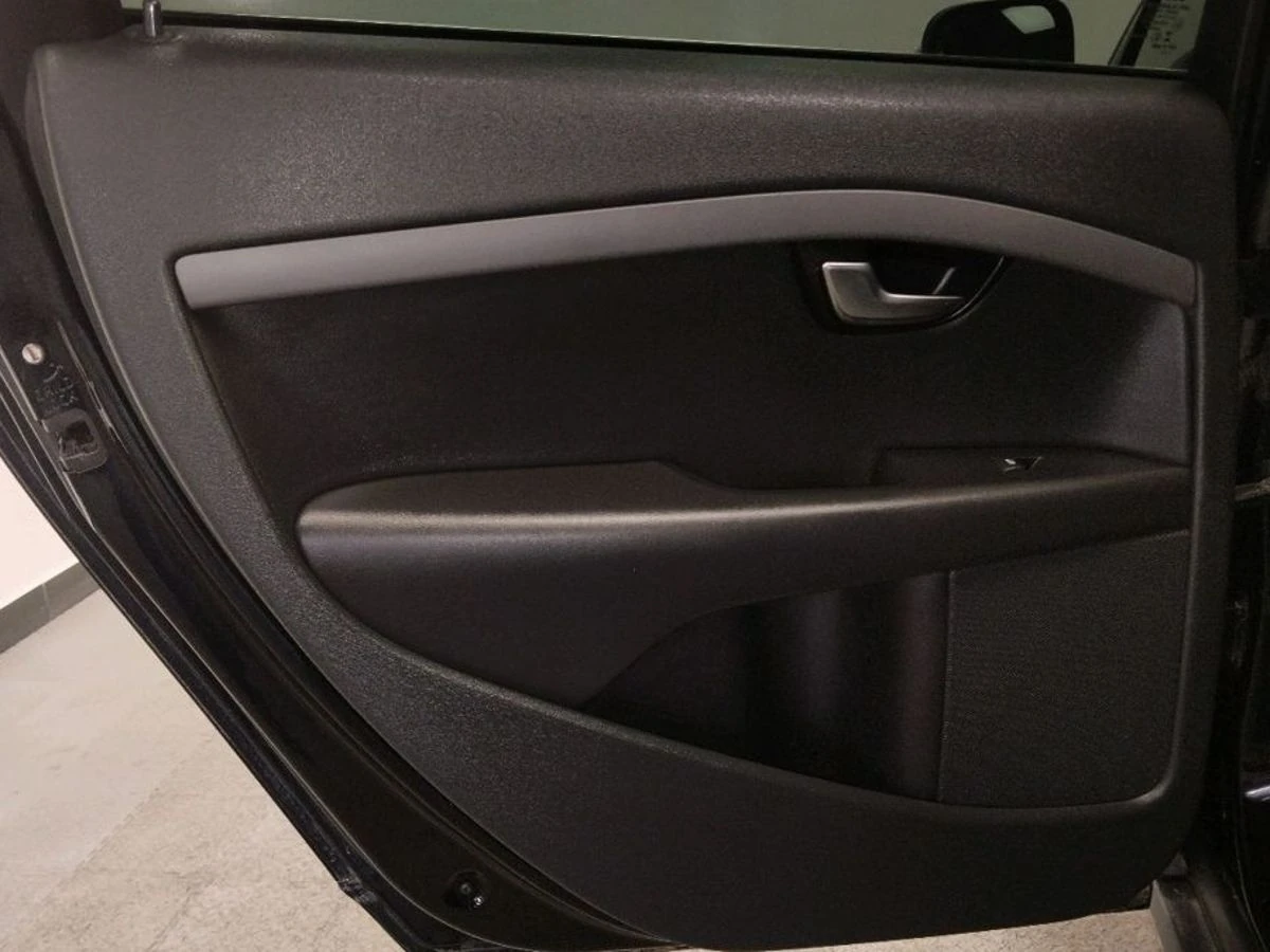 Volvo XC70, 2014г, передний привод, автомат