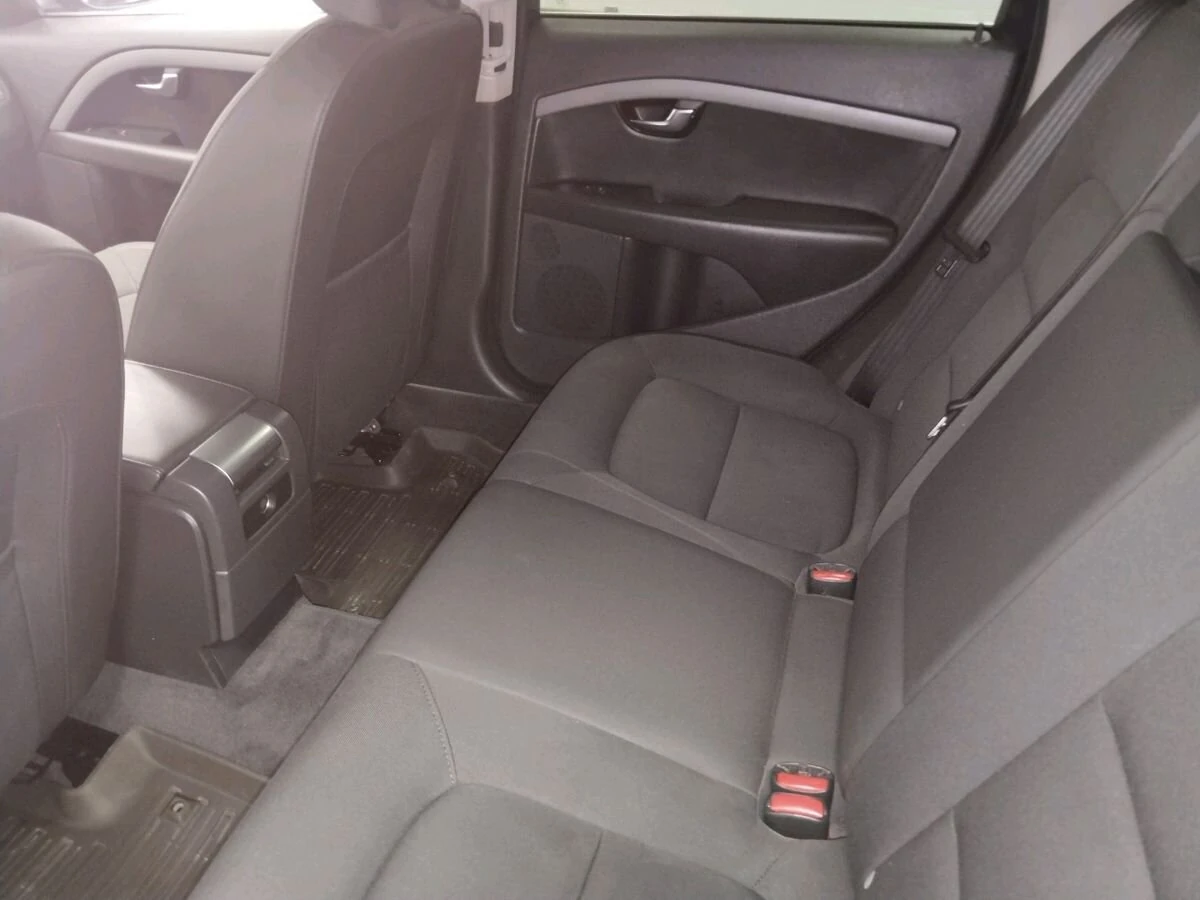 Volvo XC70, 2014г, передний привод, автомат