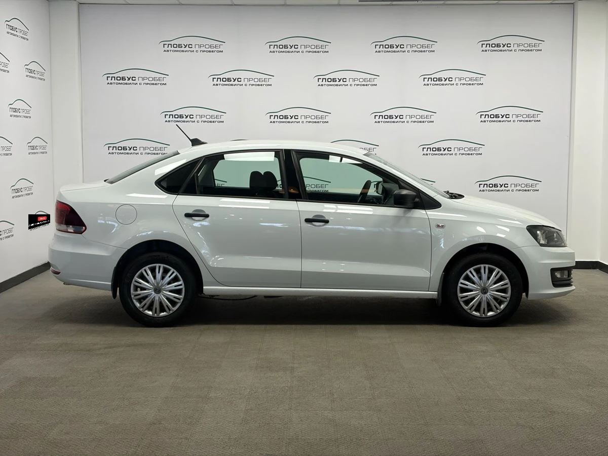 Volkswagen Polo, 2020г, передний привод, механика