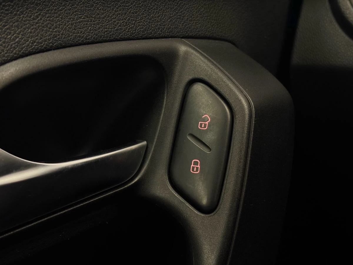 Volkswagen Polo, 2020г, передний привод, механика