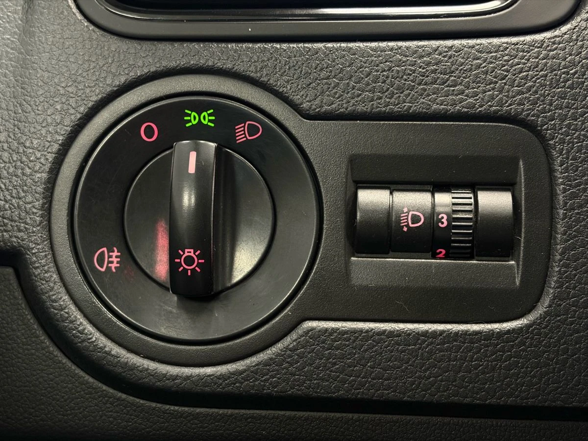 Volkswagen Polo, 2020г, передний привод, механика