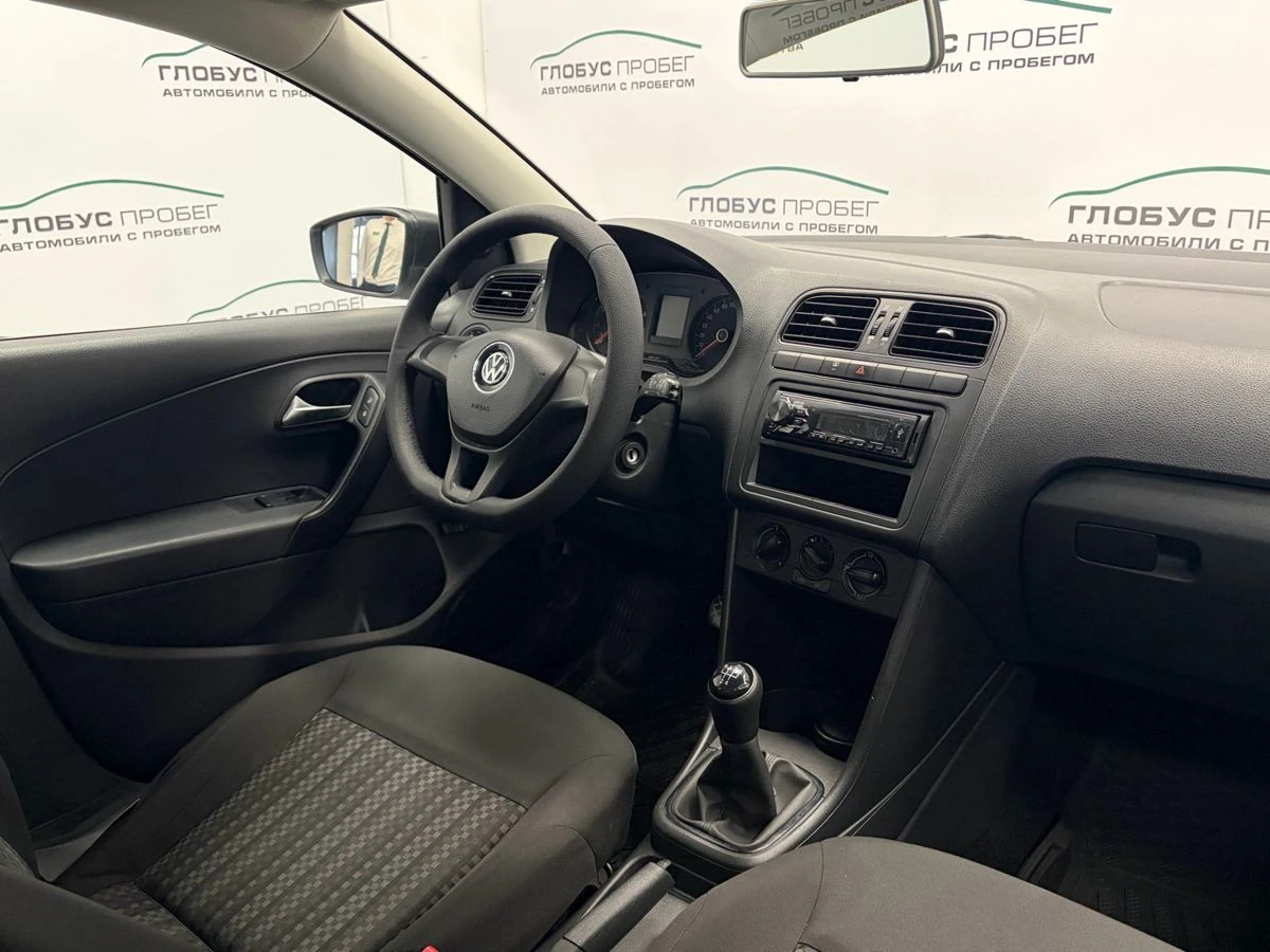 Volkswagen Polo, 2020г, передний привод, механика