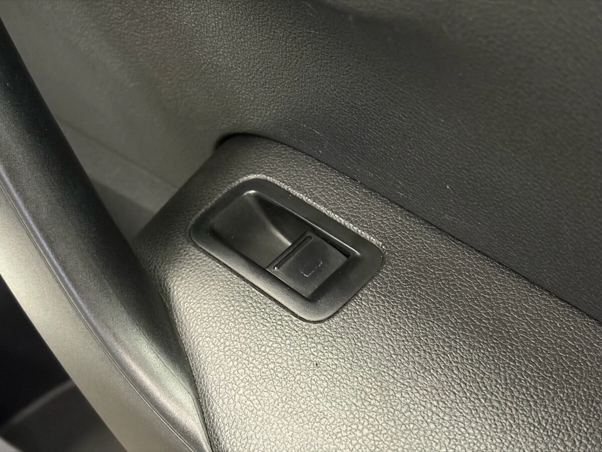 Volkswagen Polo, 2020г, передний привод, механика