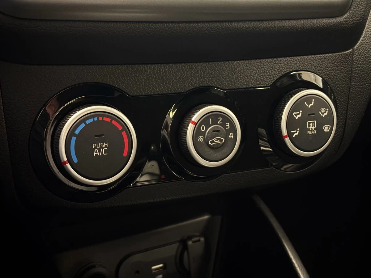 Kia Rio, 2017г, передний привод, механика