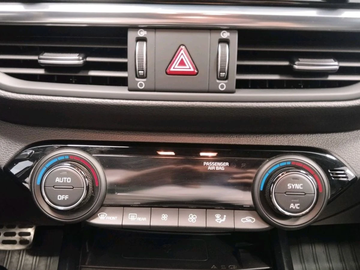 Kia Cerato, 2020г, передний привод, автомат