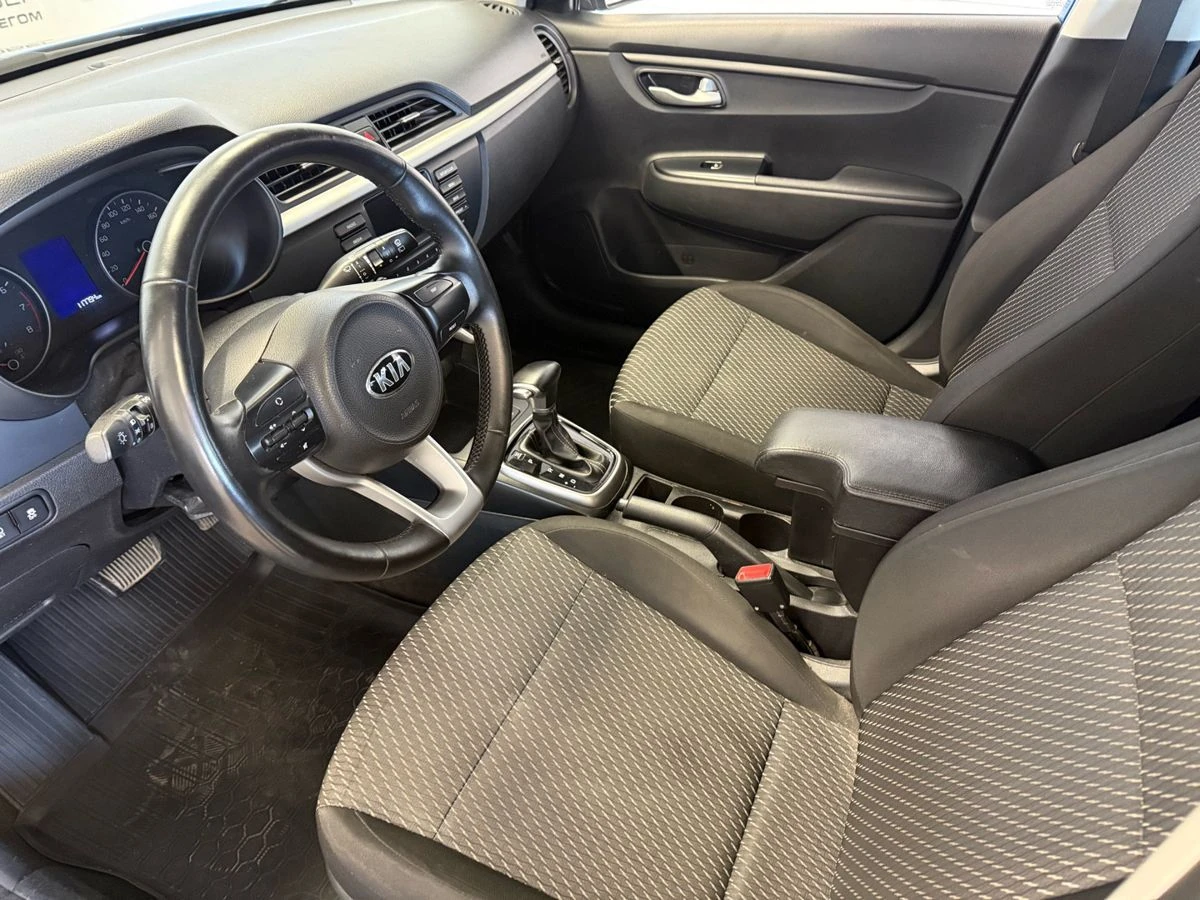 Kia Rio, 2018г, передний привод, автомат