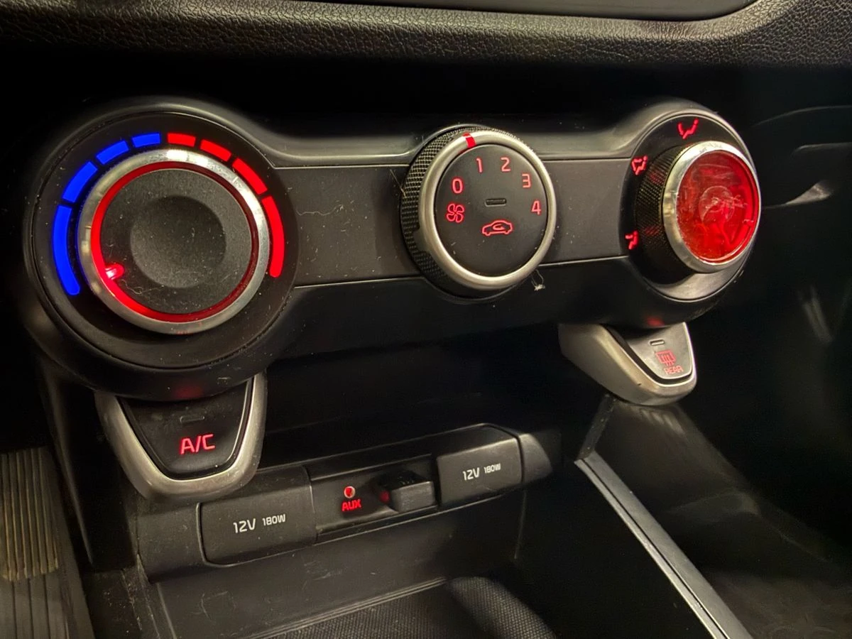 Kia Rio, 2018г, передний привод, автомат