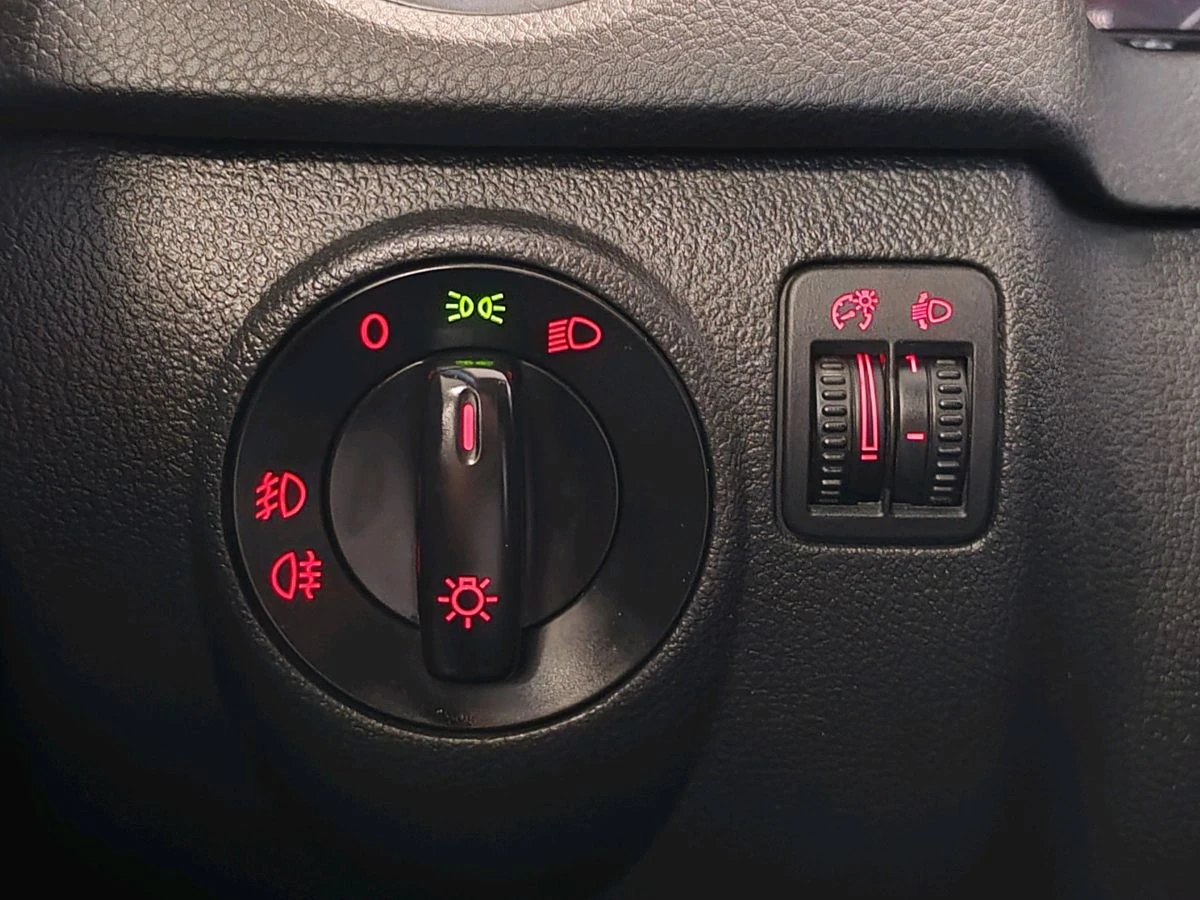 Volkswagen Tiguan, 2009г, полный привод, механика