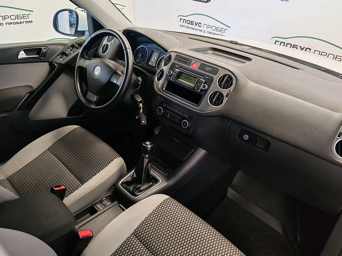Volkswagen Tiguan, 2009г, полный привод, механика