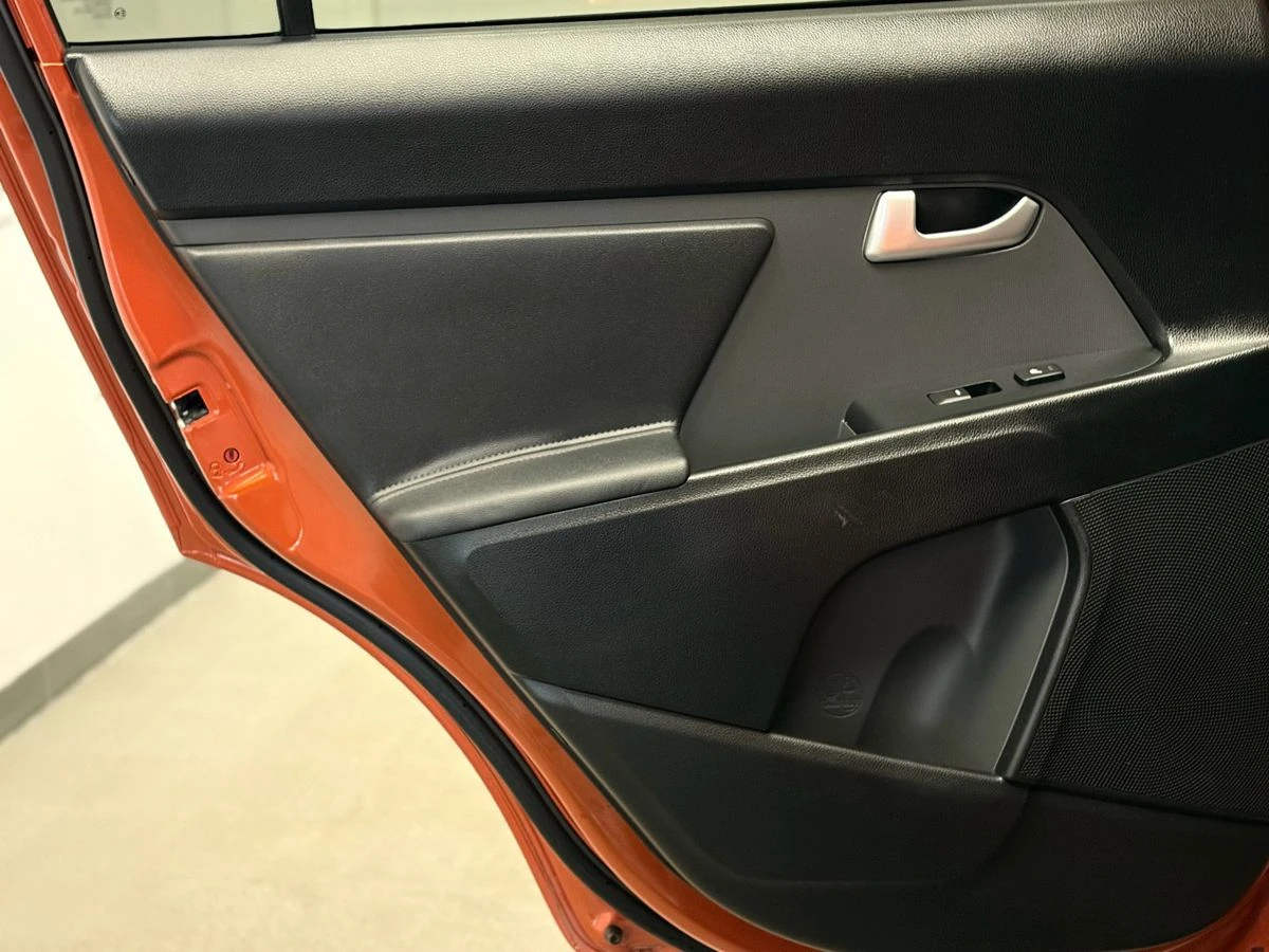 Kia Sportage, 2011г, передний привод, автомат