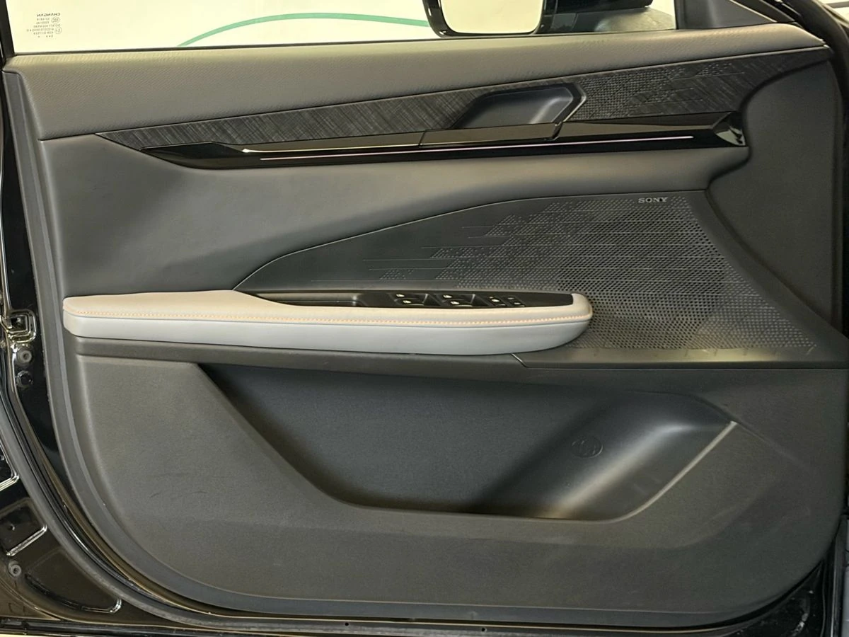 Changan UNI-V, 2023г, передний привод, автомат