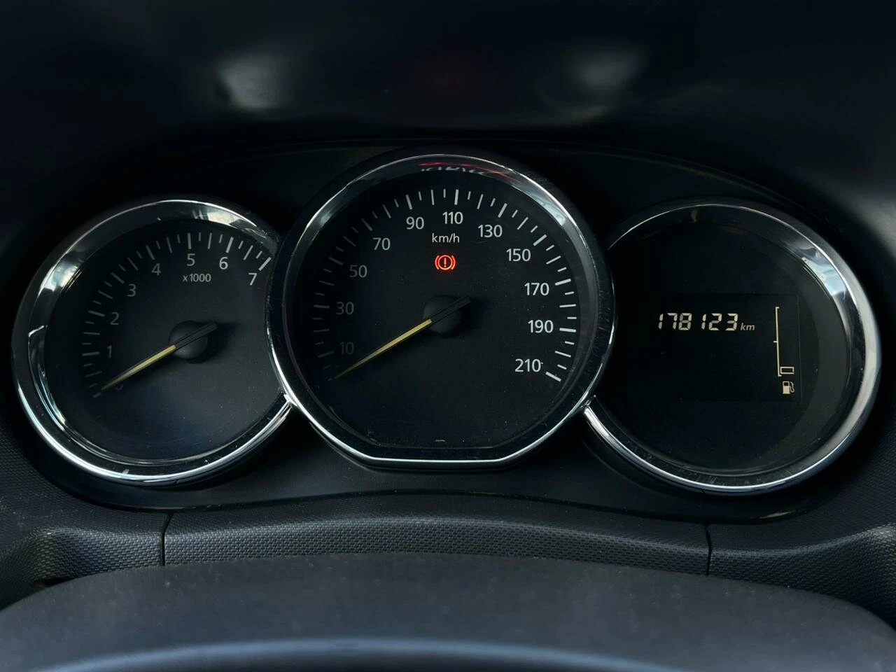 Renault Duster, 2020г, полный привод, механика