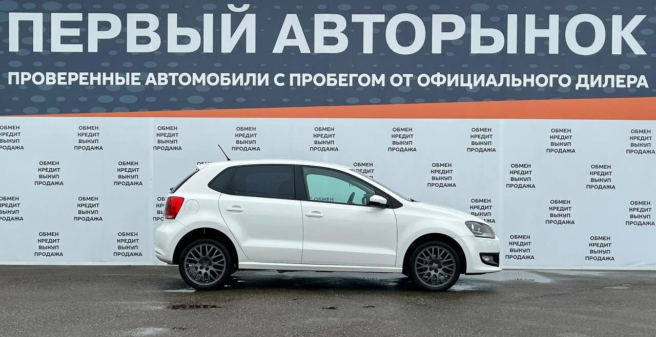 Volkswagen Polo, 2010г, передний привод, робот
