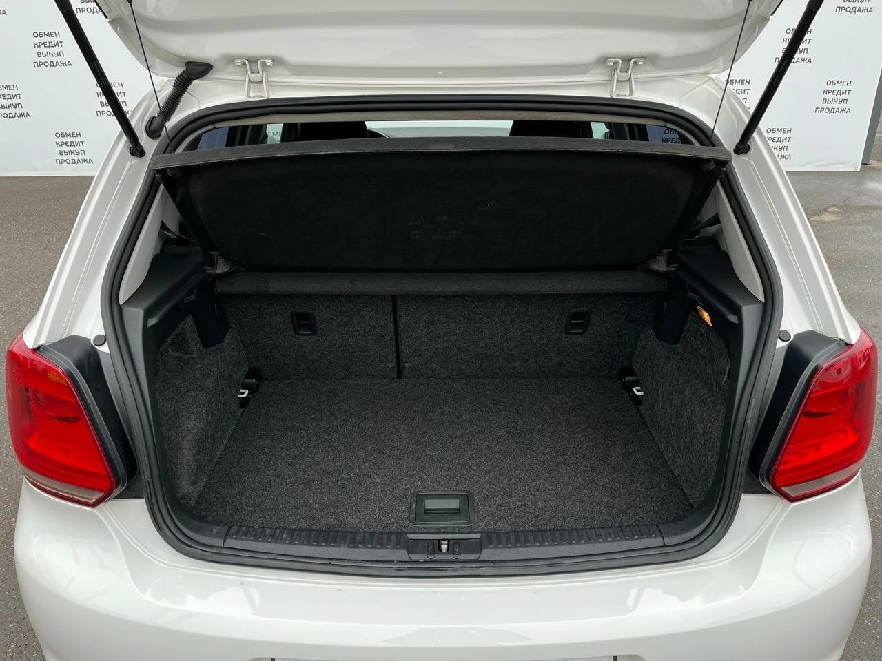 Volkswagen Polo, 2010г, передний привод, робот