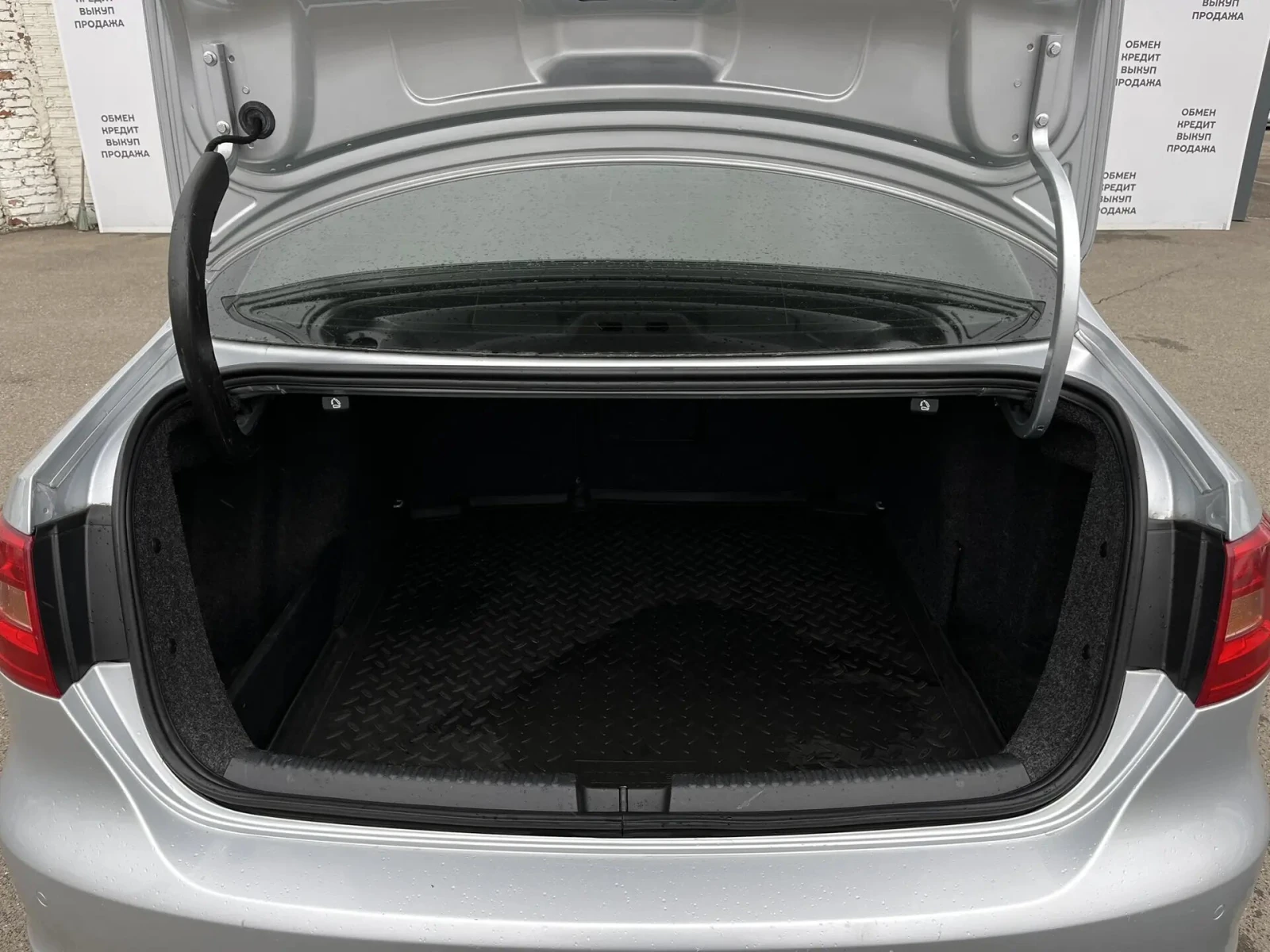 Volkswagen Jetta, 2012г, передний привод, автомат