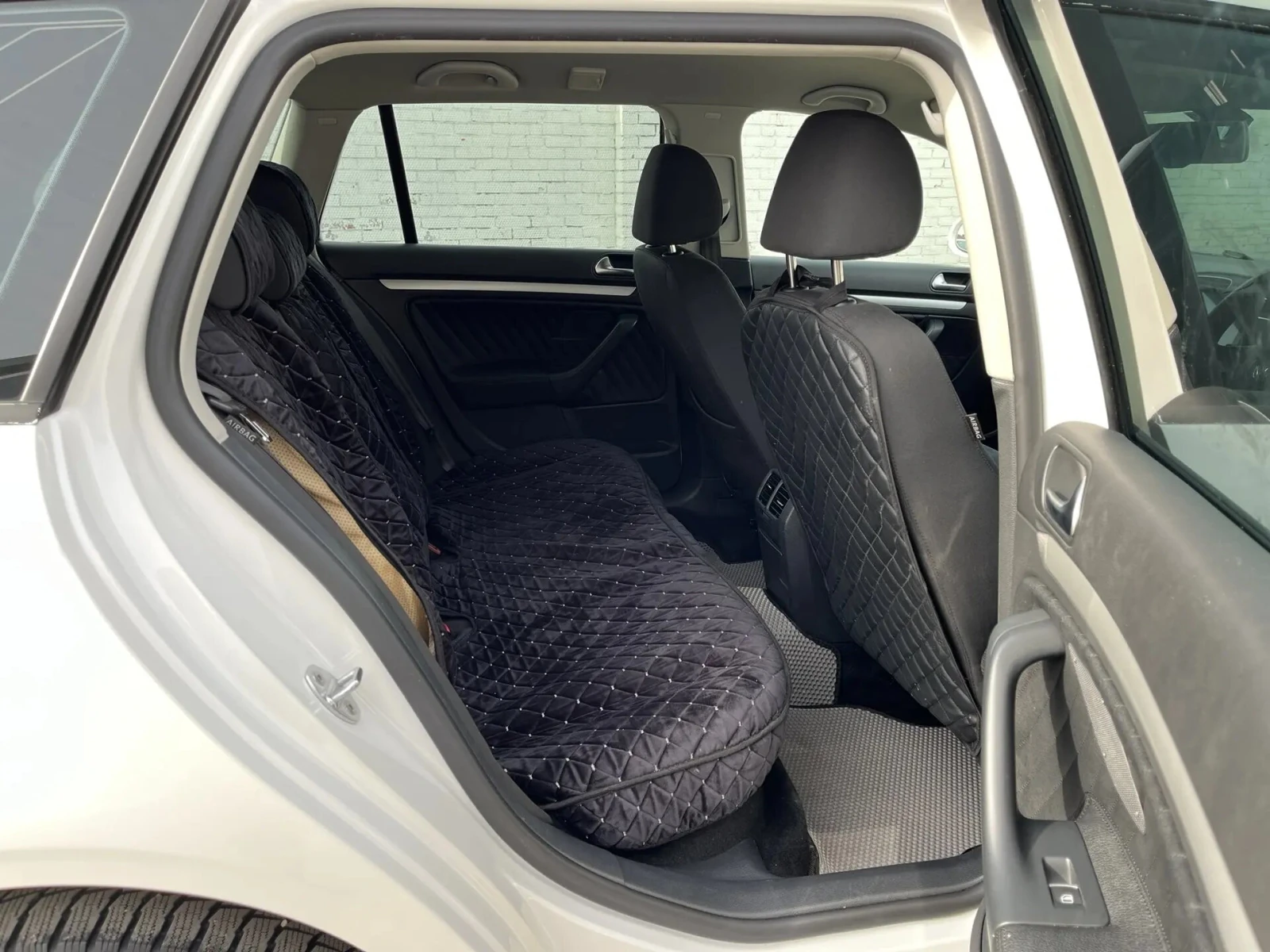 Volkswagen Golf, 2011г, передний привод, робот