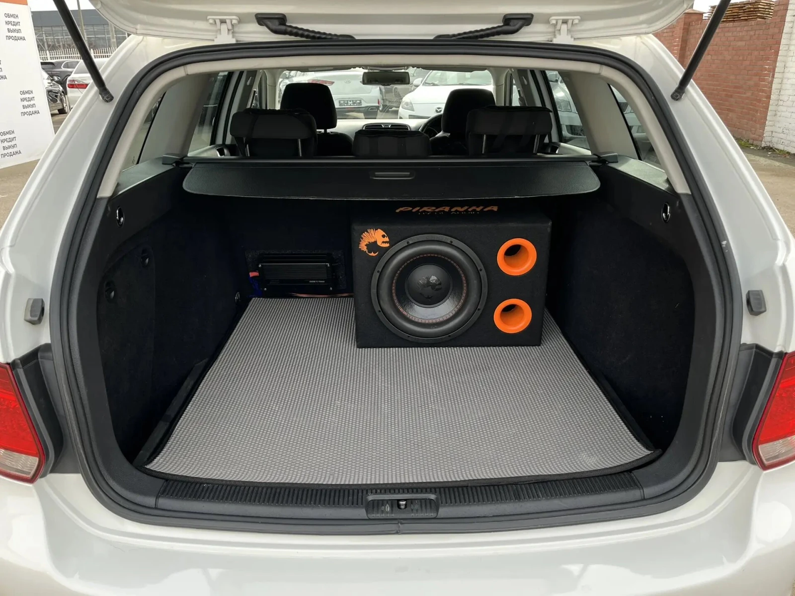 Volkswagen Golf, 2011г, передний привод, робот