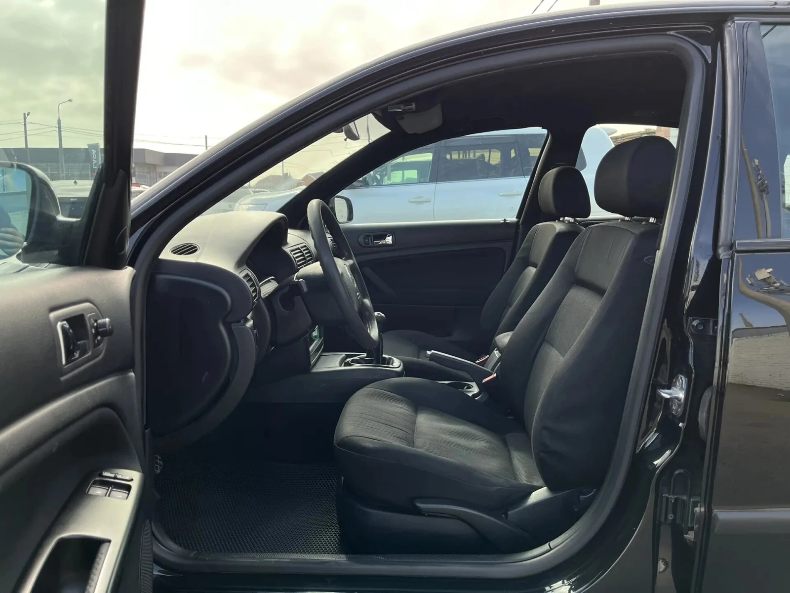 Volkswagen Passat, 2001г, передний привод, механика