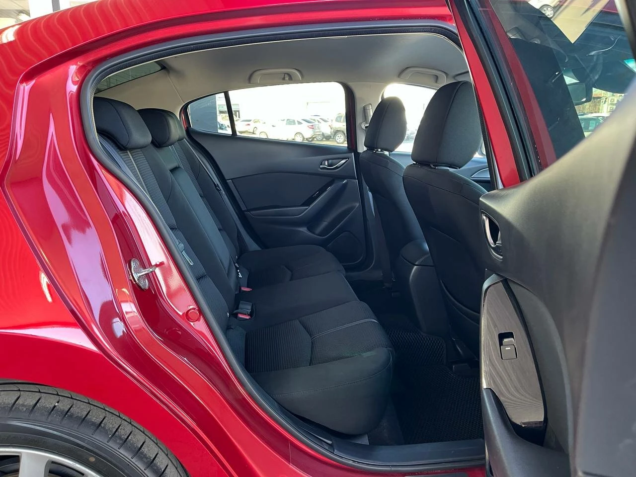 Mazda 3, 2019г, передний привод, автомат